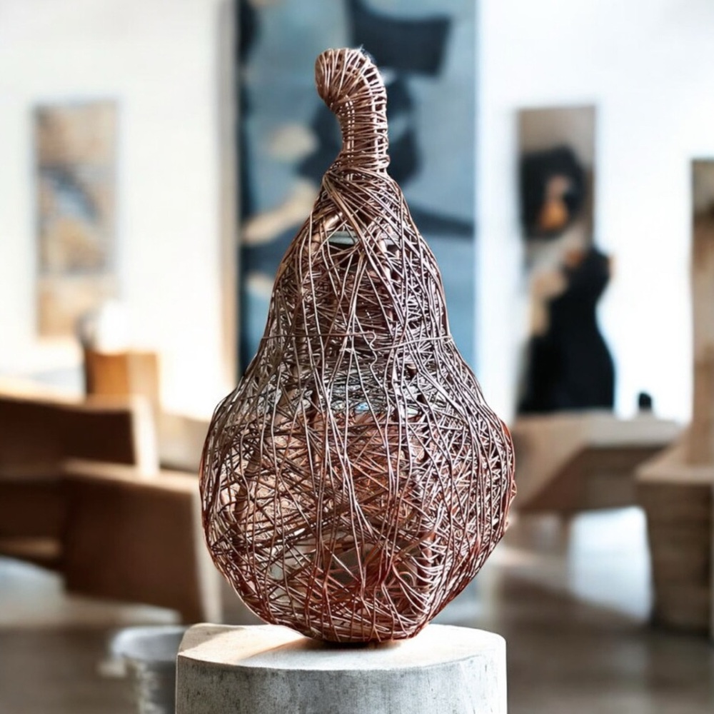 ⤵️Wired pear for decor